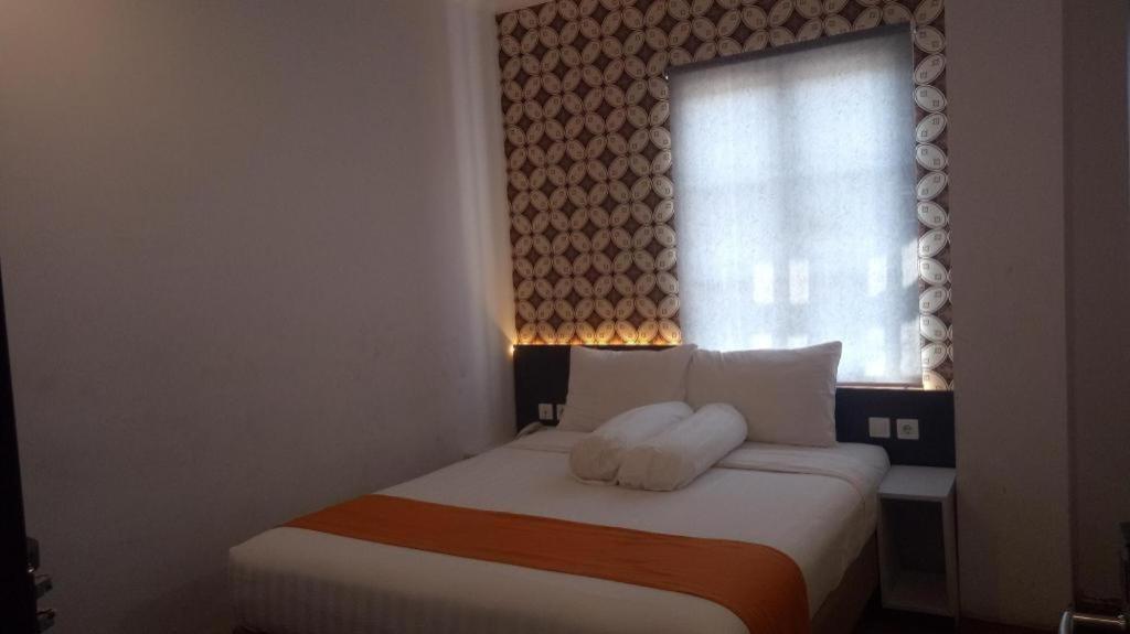 Front One Boutique Pusponjolo Hotel 2*